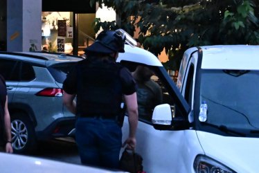 Κλειστή για ώρες η Σταδίου: Τι ήταν το ύποπτο δέμα που εξουδετερώθηκε