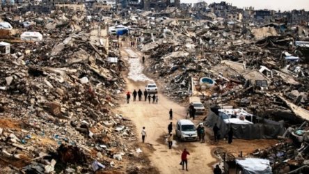 Οι Παλαιστίνιοι εγκαταλείπουν μαζικά την πόλη της Γάζας με κάθε τρόπο – Σε εξέλιξη μεγάλη χερσαία και αεροπορική επιχείρηση του Ισραήλ