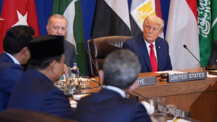 Ντόναλντ Τραμπ: Παρουσίασε το “σχέδιο των 21 σημείων” για τη Γάζα – Στήριξη από Άραβες και Μουσουλμάνους ηγέτες