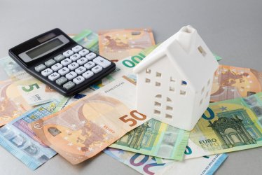 Αλλάζει η ρύθμιση των ληξιπρόθεσμων οφειλών: Από 48 έως 72 δόσεις – «Δεύτερη ευκαιρία» για τις 120