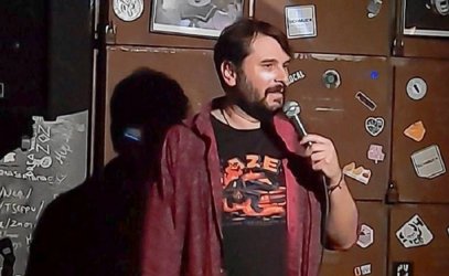 «Βροχή» οι αντιδράσεις στη νέα ανάρτηση της Pizza Fan για Πάρι Ρούπο: «Απολύετε εργαζόμενους επειδή είναι αντιφασίστες…»