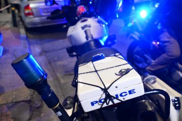 Σοβαρό κρούσματα ενδοοικογενειακής βίας στην Πάτρα: Άνδρας εισέβαλλε με μαχαίρι στο σπίτι της πρώην συζύγου του