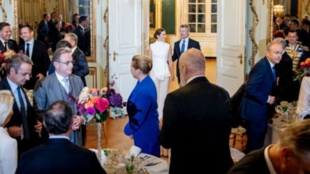 Από μπακαλιάρο Γροιλανδίας μέχρι… κροκέτες από καρέ αρνιού: Το μενού που παρέθεσαν ο βασιλιάς Φρειδερίκος και η βασίλισσα Μαίρη για τους 50 Ευρωπαίους ηγέτες