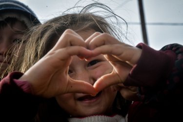 Ποιες ΜΚΟ χρηματοδοτούνται για το μεταναστευτικό – Ποσά και πηγές