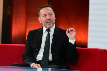Γιάννης Στουρνάρας: Η Ελλάδα χρειάζεται πιο πολλές τράπεζες – Τι είπε για αυξήσεις μισθών, ανάπτυξη και ακρίβεια