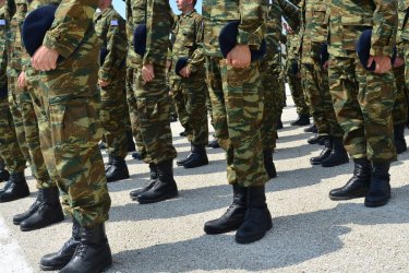 Φαντάροι: Αυτό είναι ο νέος μηνιαίος «μισθός» – Τα ποσά