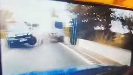 Καρέ καρέ η καραμπόλα πέντε οχήματων στη Θεσσαλονίκη (Βίντεο)