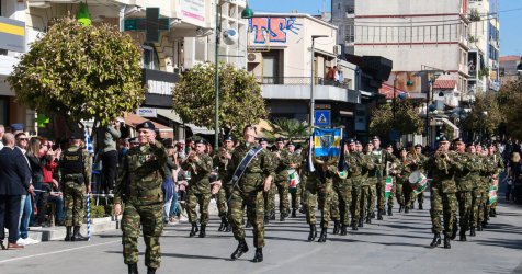 28η Οκτωβρίου: Πώς θα είναι ο καιρός στις παρελάσεις σε όλη τη χώρα