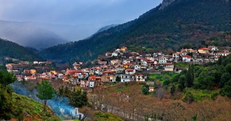 Το viral χωριό στο TikTok που ΔΕΝ πρέπει να πας Κυριακή ή αργία