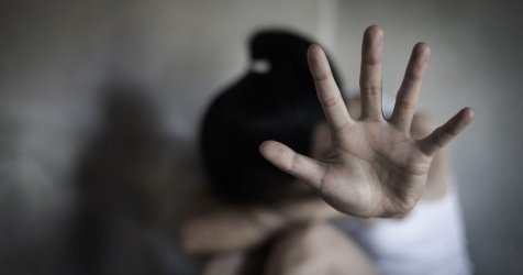 Κορωπί: Προφυλακιστέος ο 50χρονος για τον ξυλοδαρμό της συντρόφου του