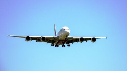 ΗΠΑ: Καθυστερήσεις και ακυρώσεις πτήσεων σε διεθνή αεροδρόμια λόγω έλλειψης ελεγκτών – Δουλεύουν χωρίς μισθό