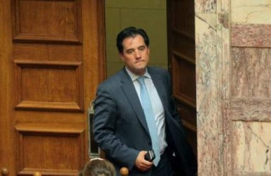 Επίσκεψη του Ά. Γεωργιάδη σε νοσοκομείο του Βόλου