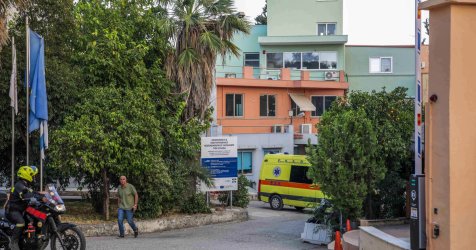 Πώς γράφτηκε η τραγωδία στην Αχαΐα: H μάχη των γιατρών να επαναφέρουν τον 3χρονο που έπεσε από μάντρα