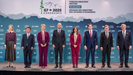 ΥΠΕΞ της G7: “Επιτακτική ανάγκη η κατάπαυση του πυρός στην Ουκρανία”