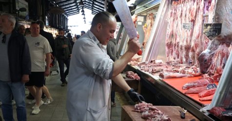 Απλησίαστο το κρέας: «Φωτιά» οι τιμές στο αρνί – Μαύρη πρόβλεψη για το μοσχάρι με φόντο τα Χριστούγεννα