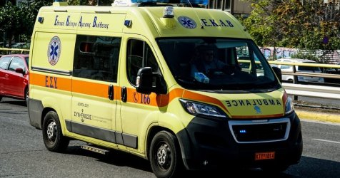 Σοβαρά τροχαία σε Λ. Λαυρίου και Κηφισό – Ένας νεκρός, δύο εγκλωβισμένοι