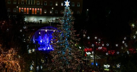 Πότε θα φωταγωγηθεί το χριστουγεννιάτικο δέντρο στο Σύνταγμα
