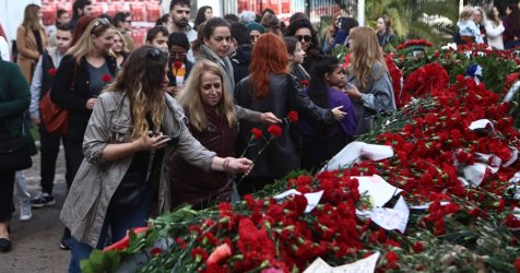 Άνοιξαν οι πύλες του Πολυτεχνείου: Σήμερα η μεγάλη πορεία – Έκτακτα μέτρα, κλειστοί δρόμοι, αλλαγές στο Μετρό