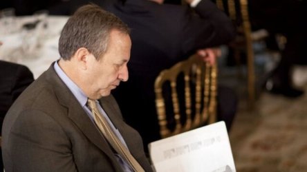 Υπόθεση Έπσταϊν: Ο πρώην υπουργός Οικονομικών των ΗΠΑ Σάμερς αποσύρεται από τον δημόσιο βίο – Ποια η εμπλοκή του