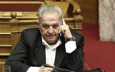 Πέθανε ο Αλέκος Φλαμπουράρης