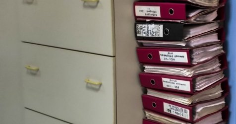 Στην ουρά του ΕΦΚΑ για σύνταξη – Πόσο θα καθυστερήσει το 2026