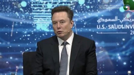 Έλον Μασκ: Η Τεχνητή Νοημοσύνη και η ρομποτική θα εξαλείψουν τη φτώχεια – “Προαιρετική” η εργασία σε 10 έως 20 χρόνια (Βίντεο)