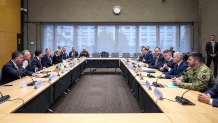 Ειρηνευτικό σχέδιο για την Ουκρανία: Το 24ωρο διπλωματικό θρίλερ πριν τα μηνύματα ικανοποίησης και οι 72 ώρες αγωνίας πριν την απάντηση Ζελένσκι σε Τραμπ