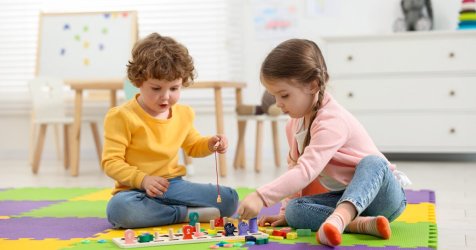 Επίδομα Παιδιού: Ανοίγει αύριο η πλατφόρμα Α21 – Μέχρι πότε οι αιτήσεις