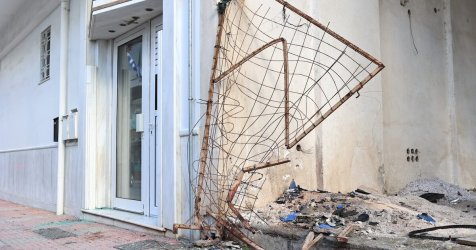 «Συγγνώμη…» – Η μητέρα του 29χρονου οδηγού μιλά για την τραγωδία στη Λούτσα