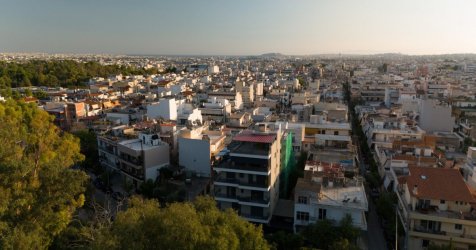 Τους «τσάκωσε» η ΑΑΔΕ: Δήλωναν ενοίκιο 30 ευρώ για 119 τ.μ. στο Χαλάνδρι, 10 ευρώ για 111 τ.μ. στο Περιστέρι