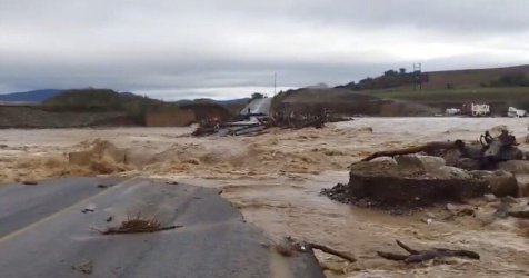 Στα «απόνερα» του Βyron: Χωριά κομμένα στα δύο εξαιτίας του Ενιπέα – Αλλάζει εντυπωσιακά ο καιρός από Τρίτη