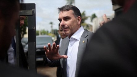 Zαΐχ Μπολσονάρου: Ο γιος του, Φλάβιο, επιβεβαίωσε πως θα είναι υποψήφιος πρόεδρος της Βραζιλίας το 2026