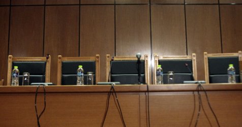 Ένωση Δικαστών και Εισαγγελέων: «Η Δικαιοσύνη στη μέγγενη της πολιτικής αντιπαράθεσης» – Κάλεσμα σε γενική συνέλευση