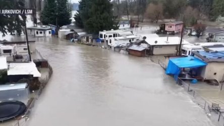 “Βούλιαξε” η Ουάσινγκτον: Πλημμύρισαν δρόμοι και σπίτια – Εκκενώσεις και διασώσεις από αέρος (Βίντεο)