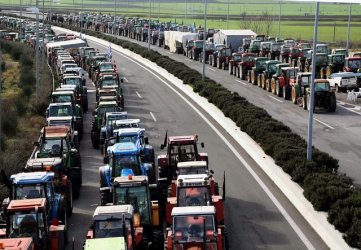 Οι αγρότες στα μπλόκα, δυσφορία στη ΝΔ, “απρόθυμοι” βουλευτές