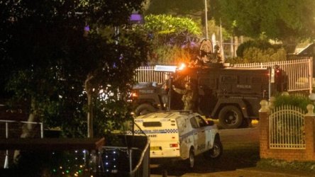 Τρομοκρατικό χτύπημα στο Σίδνεϊ: Έλληνες περιγράφουν τη φονική επίθεση στην παραλία Μπόνταϊ – “Αντίκρισα σκηνές που δεν μπορώ να περιγράψω” (Βίντεο)