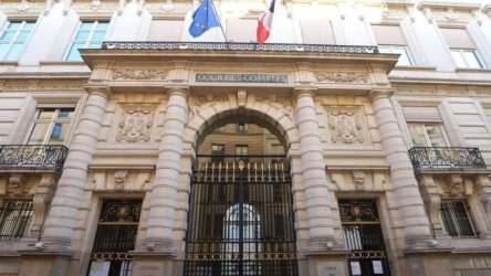 Γαλλία: Επιχειρηματίας ζητούσε από τους υπαλλήλους να φτάνουν επτά λεπτά νωρίτερα – Οι νομικές συνέπειες της παραβίασης