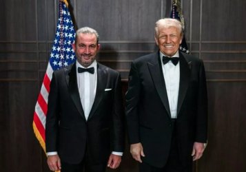 Αλέξανδρος Εξάρχου: Προσκεκλημένος του Τραμπ στο Κένεντι Σέντερ – Στο επίκεντρο οι ενεργειακές συνεργασίες