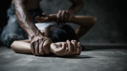 Φρίκη στη Γερμανία: Νέα υπόθεση που θυμίζει Ντομινίκ Πελικό – 61χρονος νάρκωνε, βίαζε και βιντεοσκοπούσε τη σύζυγό του