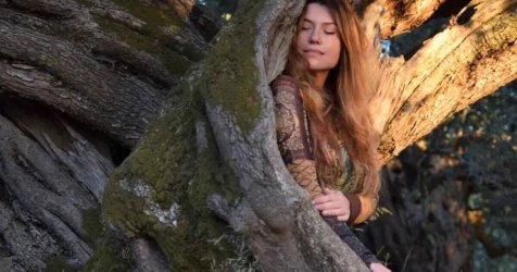 Πέθανε η τραγουδίστρια Κλαούντια Ντελμέρ – Έδωσε δύσκολη μάχη με τον καρκίνο