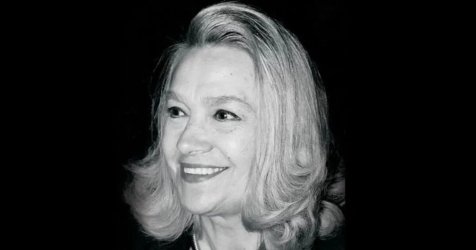 Πέθανε η Ντόρα Γιαννακοπούλου – Η εμβληματική φωνή του Θεοδωράκη και η πένα της «Πρόβας νυφικού»