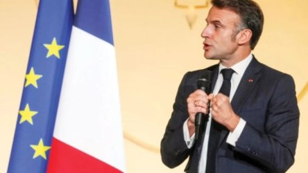 Σηκώνει σημαία πολέμου ο Μακρόν: Ανακοινώνει αεροπλανοφόρο γίγας και φιλοδοξίες ηγεμονίας στην Ευρώπη