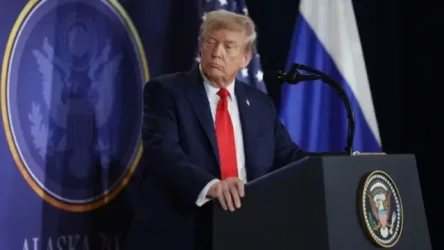 Από την οικονομία στα εσώρουχα της Μελάνια – Η στιγμή που η ομιλία Τραμπ πήρε απρόσμενη τροπή (Βίντεο)