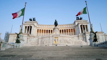Ιταλία: Οι αρχές αφαίρεσαν ένα εμφατικό “Si!” (Ναι!) από τους στίχους του εθνικού ύμνου