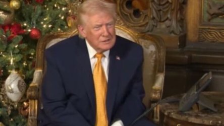 Ντόναλντ και Μελάνια Τραμπ: Μίλησαν με παιδιά για τα Χριστούγεννα – Το “καρφί” για το κάρβουνο και τα μπισκότα στον Άγιο Βασίλη (Βίντεο)