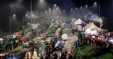 Η σκληρή και η ακόμα σκληρότερη: Οι δύο τάσεις στα αγροτικά μπλόκα – Την Κυριακή αποφασίζουν