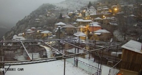 Xιόνια και χαμηλές θερμοκρασίες στην Ήπειρο – Πού το έστρωσε