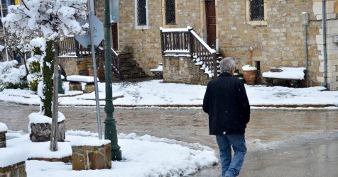 Καιρός: Βροχές και καταιγίδες σε πολλές περιοχές – Πού θα χιονίσει, τι θα γίνει τα Θεοφάνεια