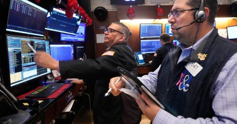 Ράλι στις μετοχές των πετρελαϊκών κολοσσών – Τα γεγονότα στη Βενεζουέλα εκτόξευσαν την αξία τους