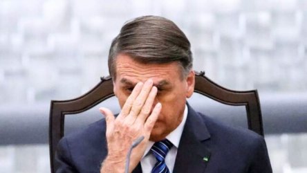 Βραζιλία: “Η αγάπη μου θα υποβληθεί σε εξετάσεις” – Στο νοσοκομείο ο Μπολσονάρου με χτυπημένο κεφάλι (Εικόνες)